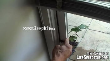 Preview 2 of Free Porn Eays - Adventures of the Gardener