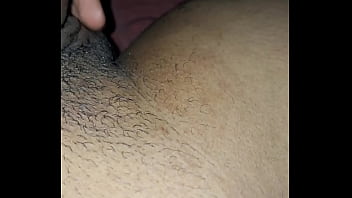 Preview 1 of Maa San - Punheta Moreno capixaba