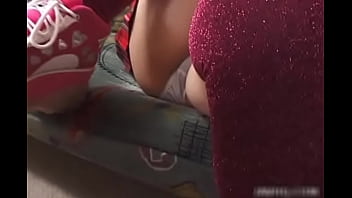 Preview 1 of 14 Years Old Girls - Japanese girl gets her pussy vibrated