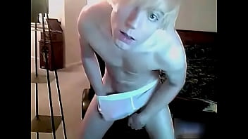 Preview 1 of Hunuya Avcar Pprnosu - Trace jerks his hard twink cock video gays