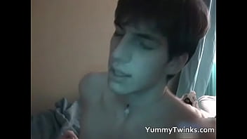 Preview 2 of Lied No Tube - Straight teen in a gay Threesome gays