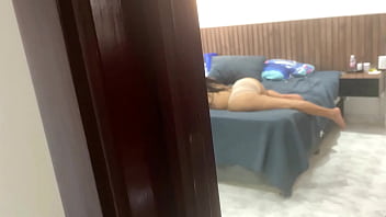 Preview 1 of Yoga Xnxx Girl And Boy - CULO ENORME DE MADRASTRA SIENDO FOLLADO POLLA GRUESA