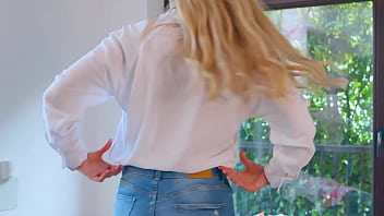 Preview 2 of Pov Cum Shot - The porn actress shows off her dresses for a walk