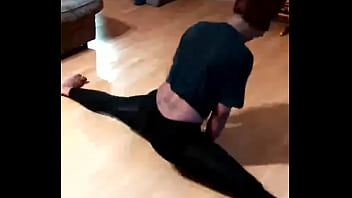 Preview 2 of Maria Monre - Yaslen Stretching
