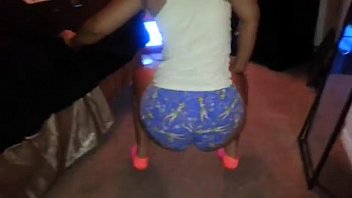 Preview 1 of Two Men Fucking Kiara Mia - hella-ratchet-booty