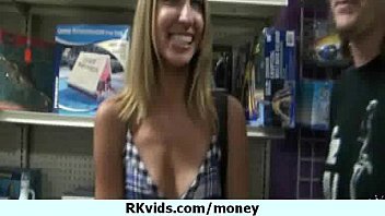 Preview 2 of Ngocok Memek Pakai Belut - Nasty girl gets payed and tape for sex 6