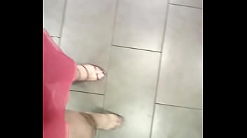 Preview 3 of Moneytalks Presenter - My simple sandals