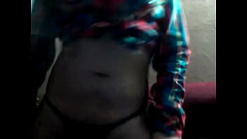 Preview 4 of Four Boy - Travesti culona bailando sexy en tanga