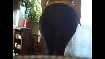 Preview 2 of Indian Fuck Girl Friend In Car - ESPOSA MOSTRANDO TANGA www.megax.ga