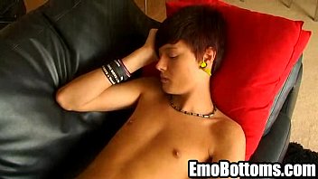 Preview 3 of Babhi Indenb - Horny emo twink Dakota Shrine tugs his hard cock