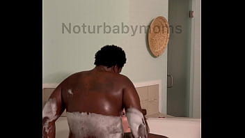 Preview 1 of Ponhup Hd - Luxuriousbbws Valentines fuck in bath part 2