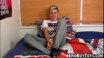 Preview 1 of India Sex Hindi - twink teen loves jerking off