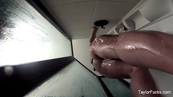 Preview 2 of Cmnf Gal Agent - Taylor Vixen Showers