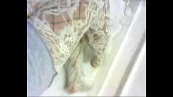 Preview 2 of Real Korean Wife - Mis piernas.