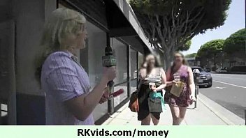 Preview 4 of Japons Office - money do everything 18