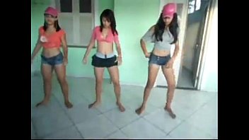 Preview 3 of Daddies Boys - Amigas dan&ccedil_ando funk 3