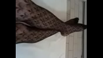 Preview 1 of Behind The Gay Scenes - Mis piernas.