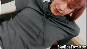 Preview 1 of Momgoingblack Short Xxxvideo Com - Emo twink jerking off