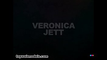 Preview 1 of Wet Shout - Teen Veronica Deepthroats a big fat cock