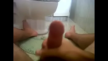 Preview 1 of Barrezers - gozando no banheiro