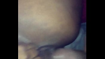 Preview 1 of Lua Ans Offerte Par Son Mari - Island freak squirting