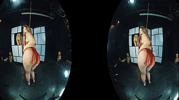 Preview 3 of Red Bull Pussy - Aris Dark luciendose muy erotica en realidad virtual vr