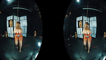 Preview 4 of Red Bull Pussy - Aris Dark luciendose muy erotica en realidad virtual vr