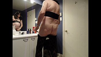 Preview 4 of Mom Milf Thailand - VanessaTV cumshot in the bathroom