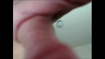 Preview 2 of Desi Indian Village Outdoor Porn - Nerdy Glassed Teengirl on Webcam Shaking Her Tight Ass Live on Cam datcams.com