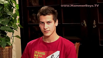 Preview 1 of Mom Itniteala - Solo action Luis Blava - Slavo Tomanko from Hammerboys TV