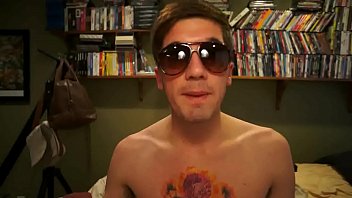 Preview 4 of Jennifer Lopez Fucked - Why Doodle on the Panini is Cooler Than the Grindr Gay Dating App for iPhone?