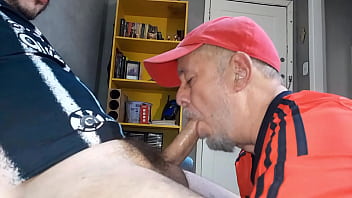 Preview 2 of Pakistani Uncle Aunty Sex - dogao carioca caiu de boca na pica grossa e peluda