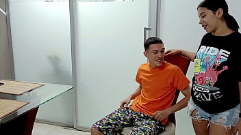 Preview 1 of 3xxxbangla Vdeo - Que gran polla tienes hermanastro-C&oacute_rrete en mi boca prometo tragarme hasta la ultima gota de tu leche