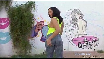 Preview 1 of Sunny Leone X Vidosx - Slutty and hot Appealing doll with beautiful body