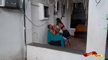 Preview 1 of Maira Xxx Porn - Minha enteada me faz a barba e me da o cuzinho.