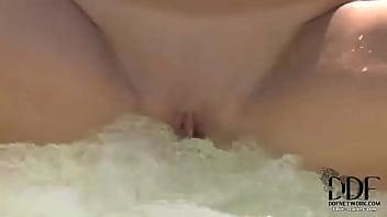 Preview 1 of Indo Cheating - Amazon In The Pool