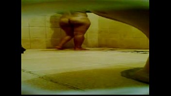 Preview 1 of Scandal Sleep Mom Porn - Peladinha de Santos no banho