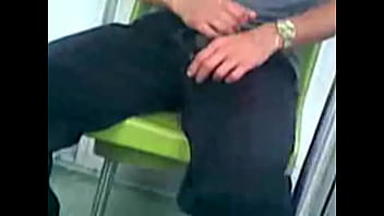 Preview 3 of Time Ols - caliente muestra su pene en el metro d.f.