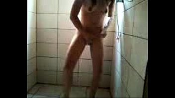 Preview 4 of Assual 19 - banho skype