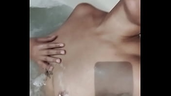 Preview 4 of Sixe Viedos - No motel enquanto o corno trabalha
