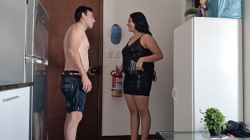 Preview 3 of Nikoleta Romanou Fuck Blak Cok - Me follo a la nueva vecina del edificio