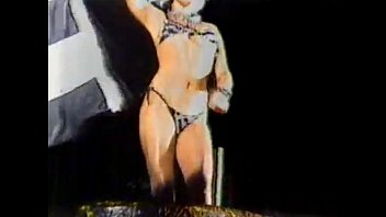 Preview 1 of Dragon Vampire - Rainha anima o carnaval do Atl&eacute_tico em 1983