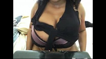 Preview 2 of Indiyanporn German - zoe huge tits webcam