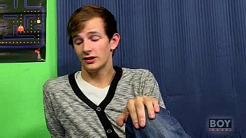Preview 1 of Boet Mummysexy Xxx - Jasper Gives Us Some Hook Up Tips