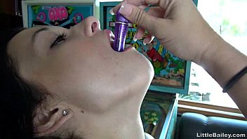 Preview 1 of Tube Porn Blya - Teen Cutie Bailey Knows How To Play With Her Pussy