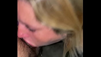 Preview 2 of Indien Garl - Le encanta chuparla y met&eacute_rsela toda en la pussy y culo