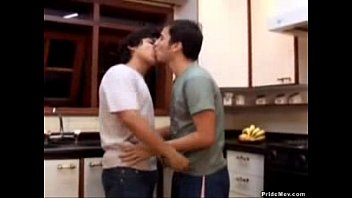 Preview 1 of Pilian - Na cozinha