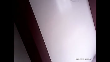 Preview 1 of Woman Wanking Men At Beach - MESERA1.AVI