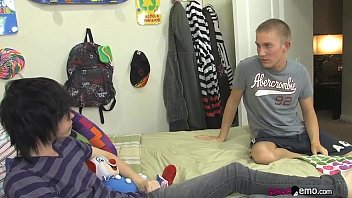 Preview 1 of Brazzers Xxxvoideo - Twinks Incredible Butt Banging