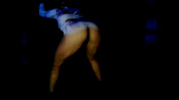 Preview 2 of Pretty Girsl - El Chaka